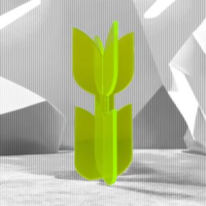 flowerpop neon green, acrylic tulip, Ein neon-gelbes, aus zwei Teilen zusammengestecktes Acryl-Blumenobjekt steht zentral im Bild. Das Objekt ist hochkant positioniert und zeigt vier geschwungene, symmetrische Blütenblätter, die sich im Kreuz verbinden. Die Oberfläche ist glatt und lichtdurchlässig, wodurch das Neonmaterial intensiv leuchtet. Der Hintergrund ist in Graustufen gehalten: abstrahierte, geometrische Formen und feine vertikale Linien schaffen eine futuristische, fast skulpturale Atmosphäre. Das leuchtende Acrylobjekt wirkt dadurch besonders brillant und modern.